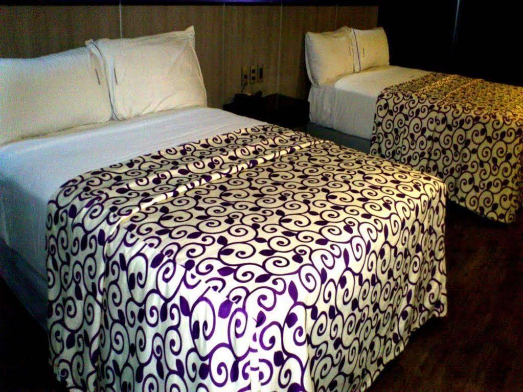 Hotel MaxIntimo Città del Messico Esterno foto