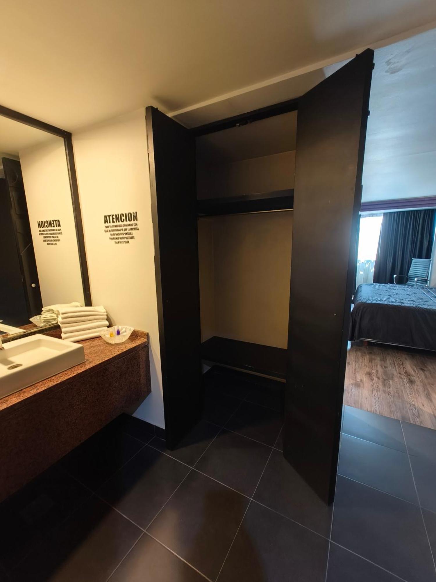 Hotel MaxIntimo Città del Messico Esterno foto